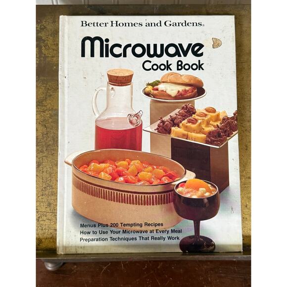 Better Homes and Gardens Microwave Cook Book 1975 Vintage Cookbook - Picture 1 of 6